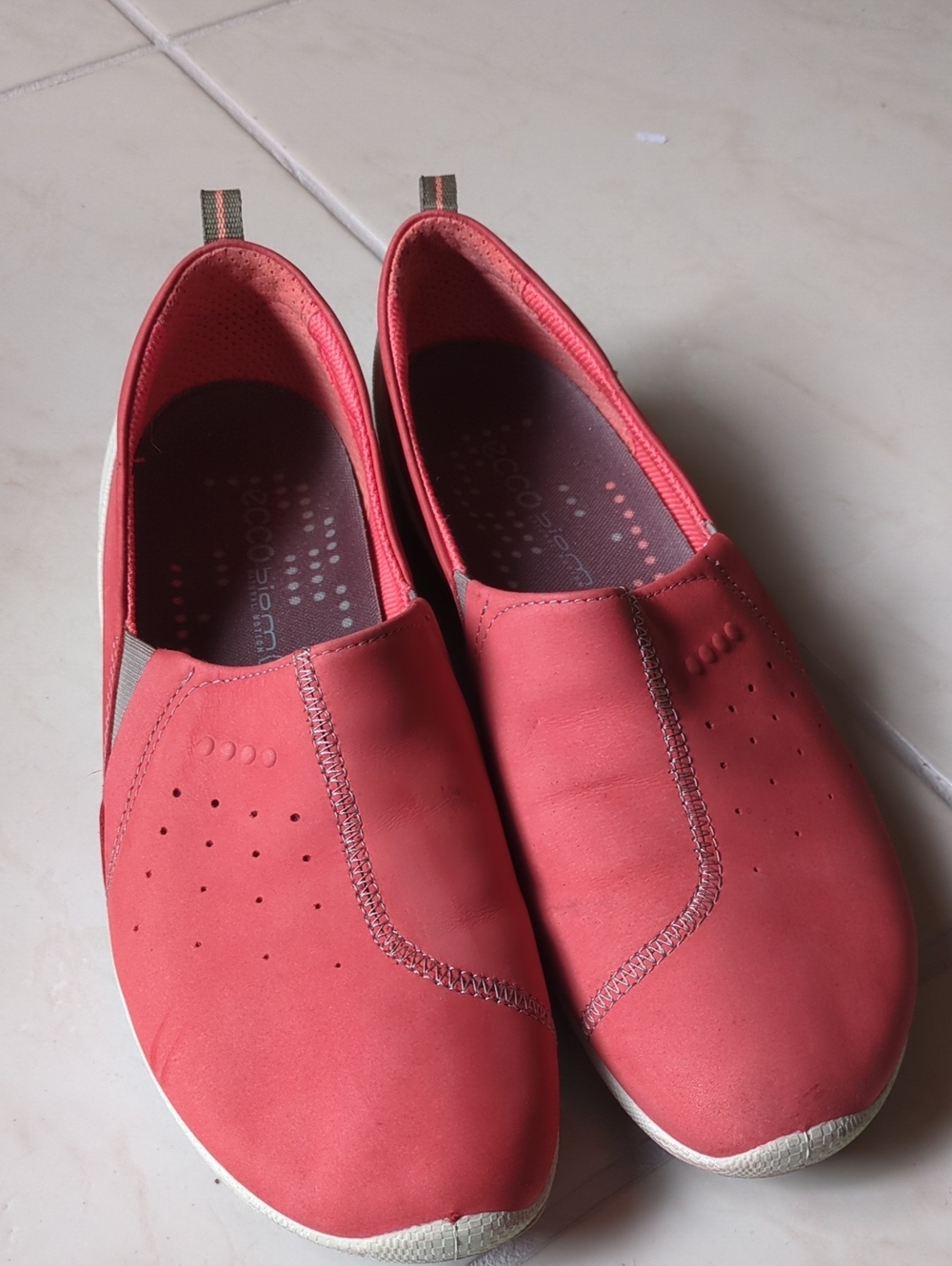 Ecco Biom Natural Motion Women's Slip-On Comfort Shoes in Coral Pink Sz 40/9US